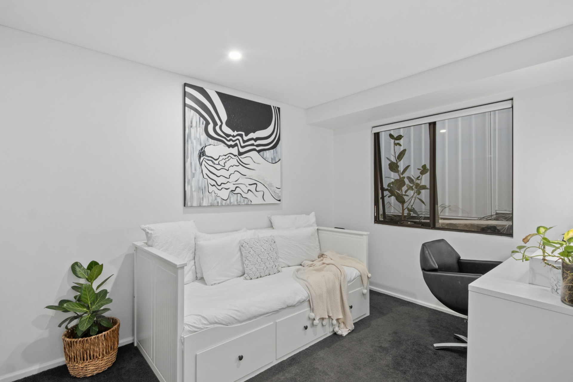21 Elizabeth Crescent, SOUTH BUNBURY