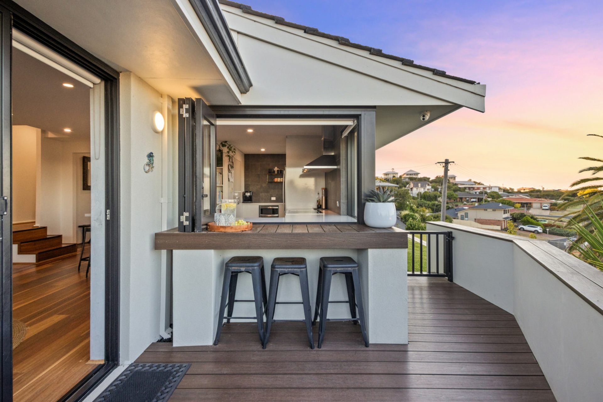 21 Elizabeth Crescent, SOUTH BUNBURY