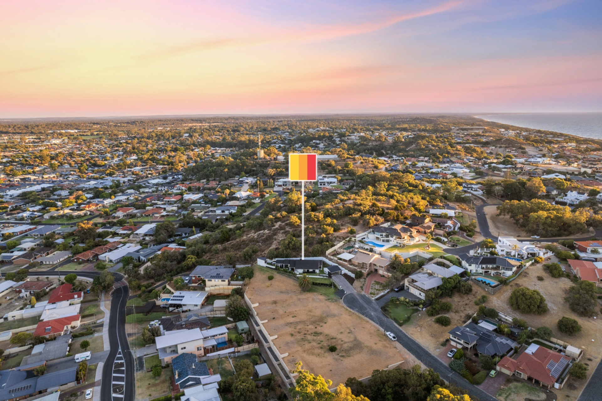 21 Elizabeth Crescent, SOUTH BUNBURY