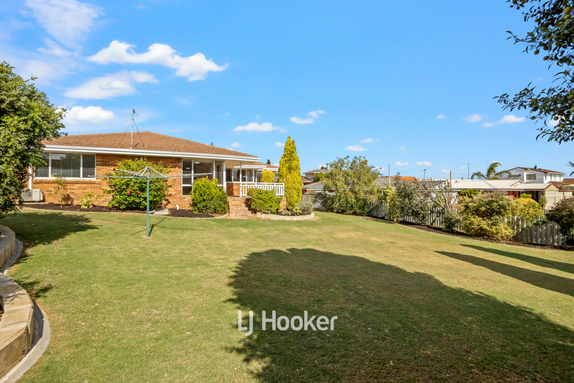 22 Dunstan Street, SOUTH BUNBURY
