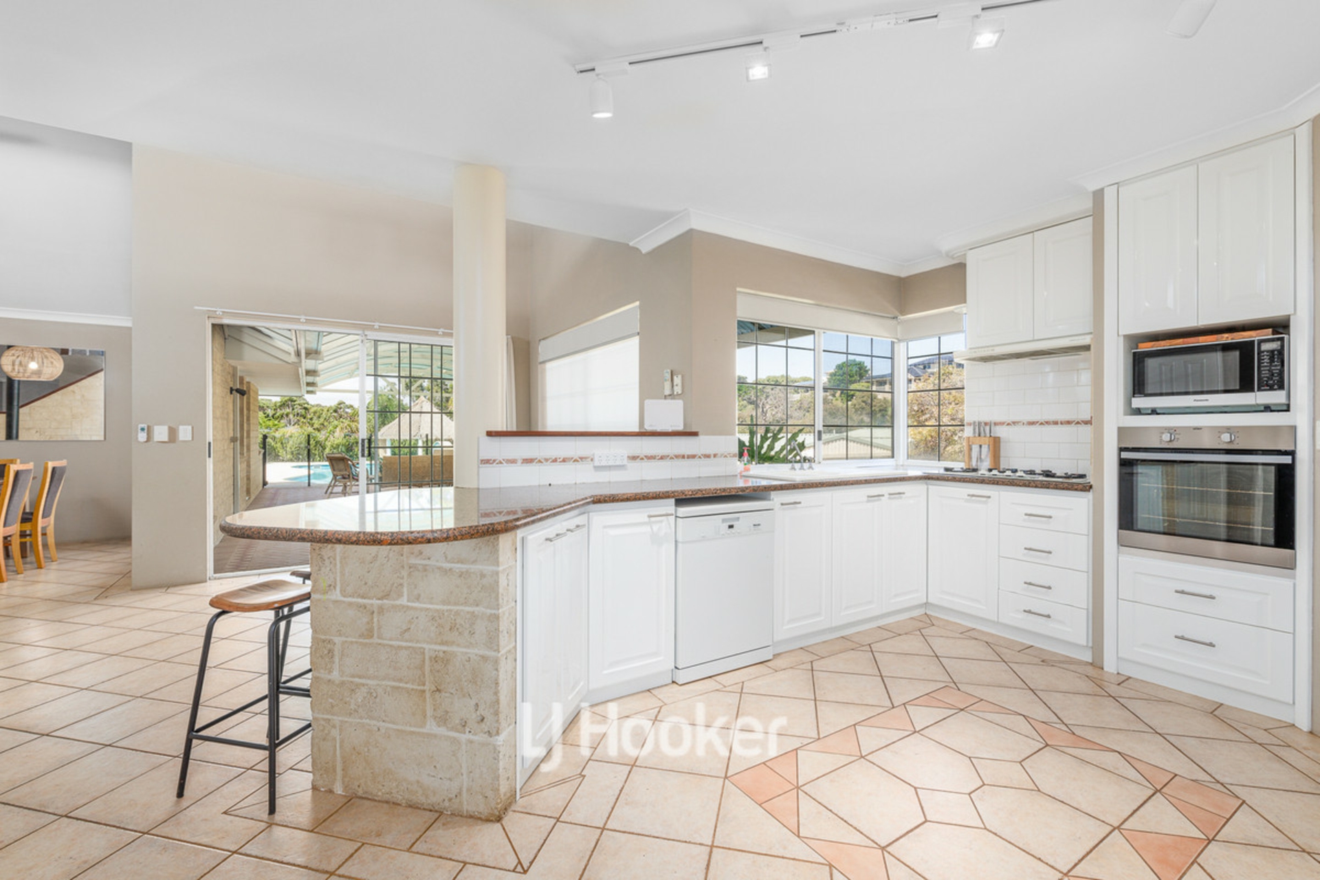 18 West Coast Drive, Binningup