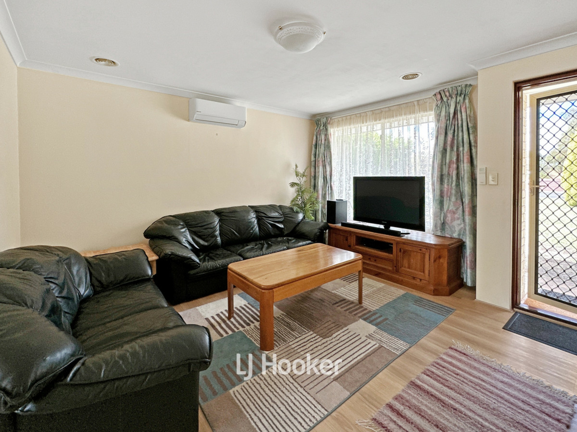 21 St Peters Green, COLLEGE GROVE