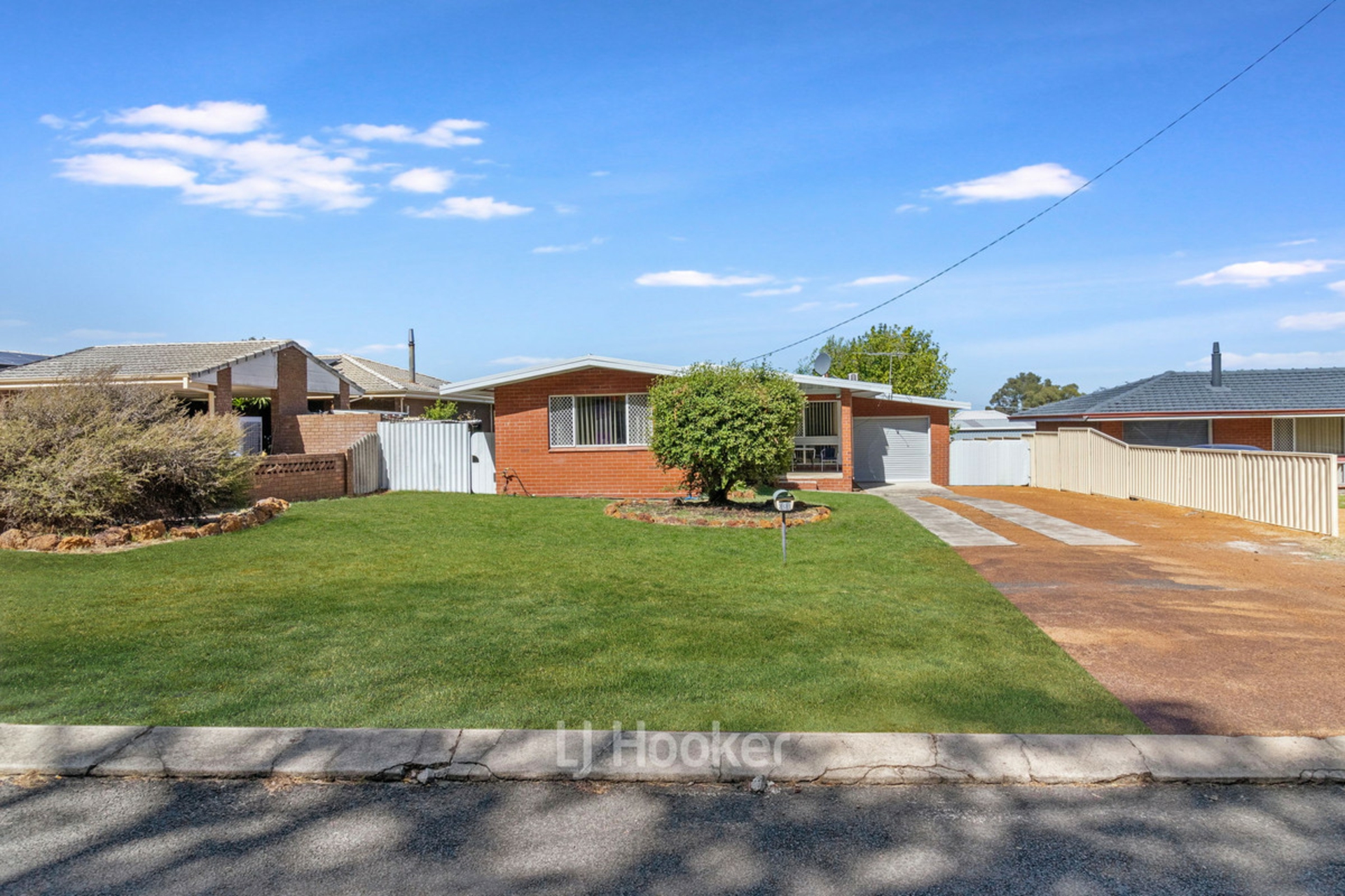 33 Elouera Street, Collie