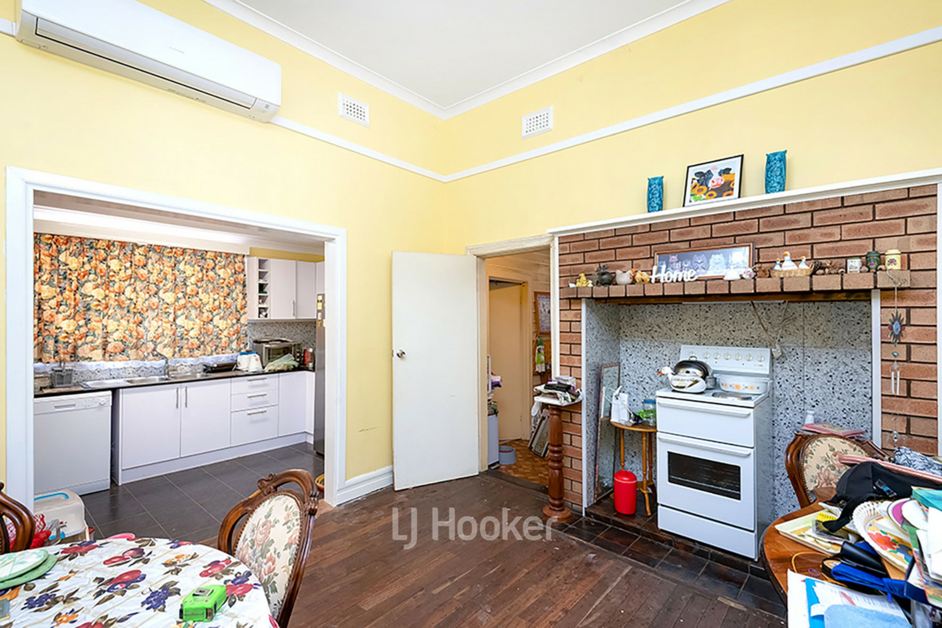 31 & 33 Throssell Street, COLLIE