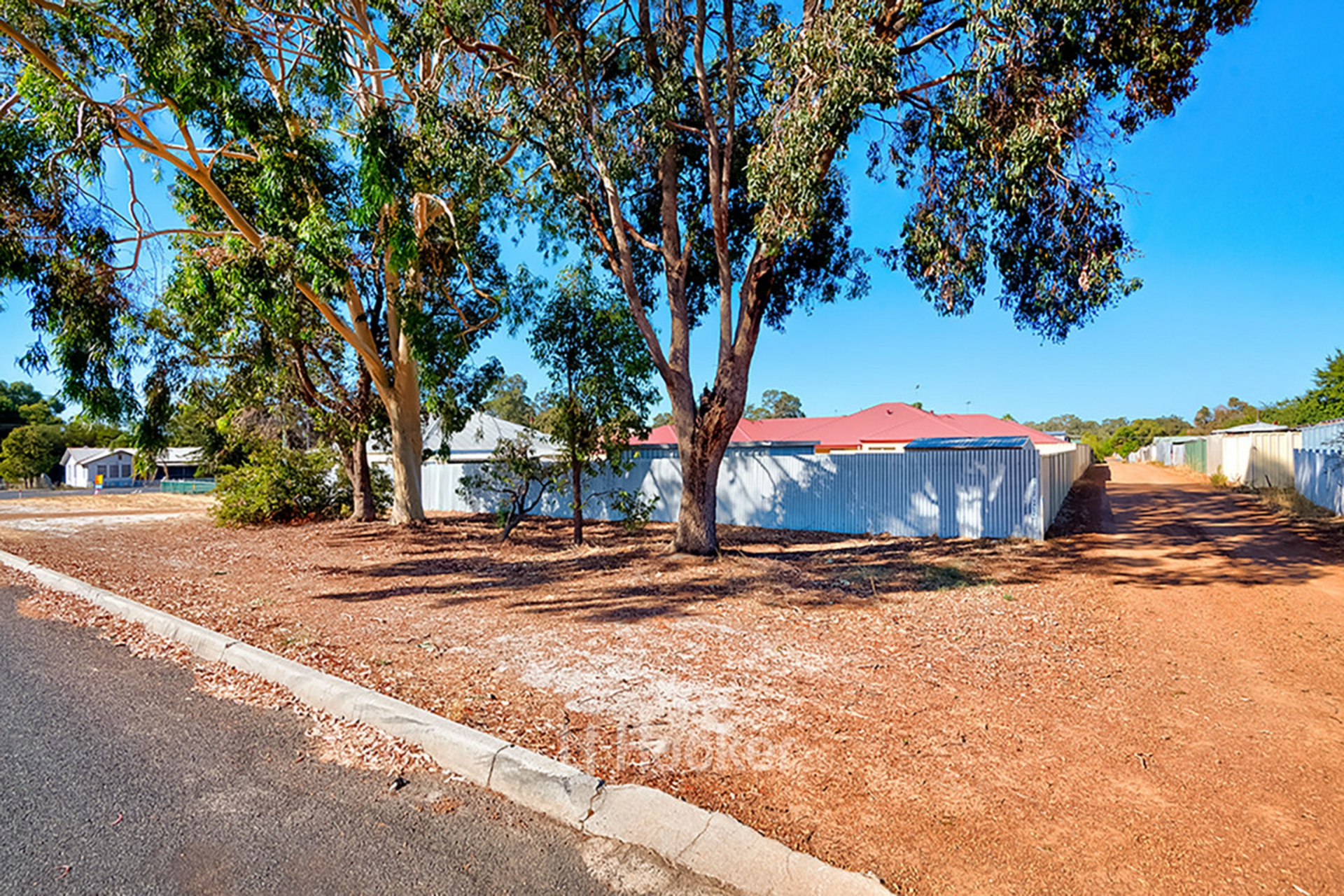 31 & 33 Throssell Street, COLLIE