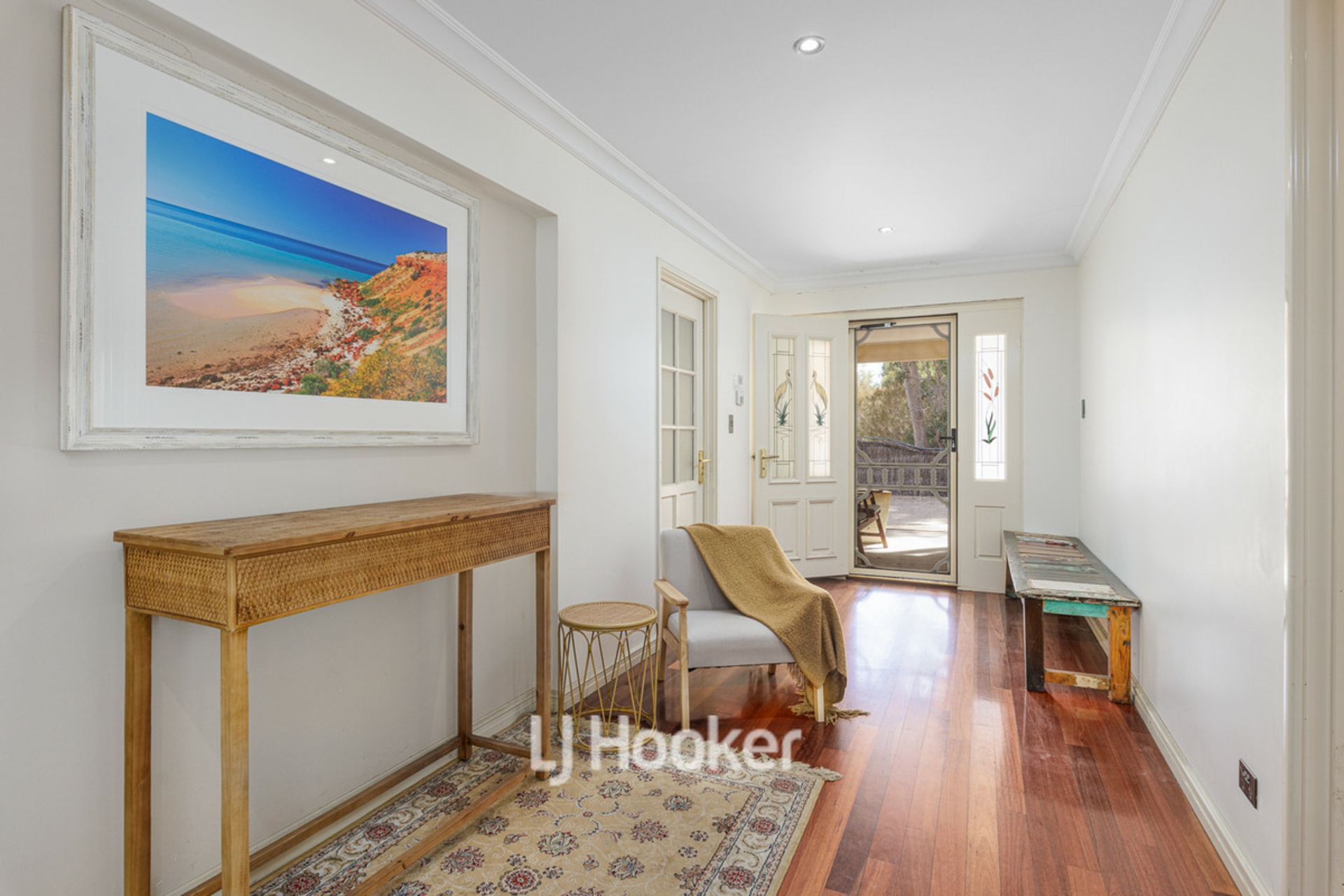 8 Cadell View, MILLBRIDGE