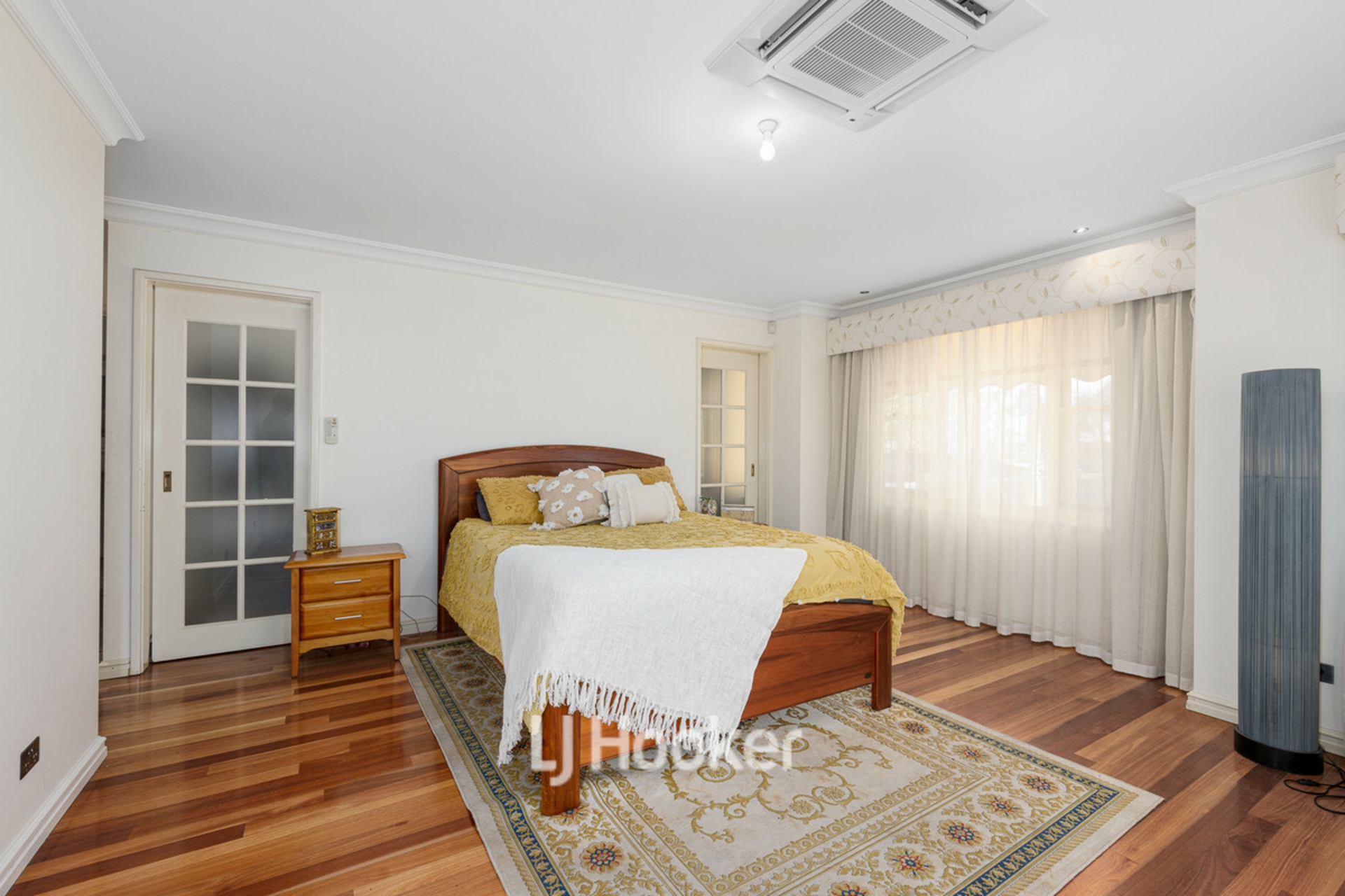 8 Cadell View, MILLBRIDGE