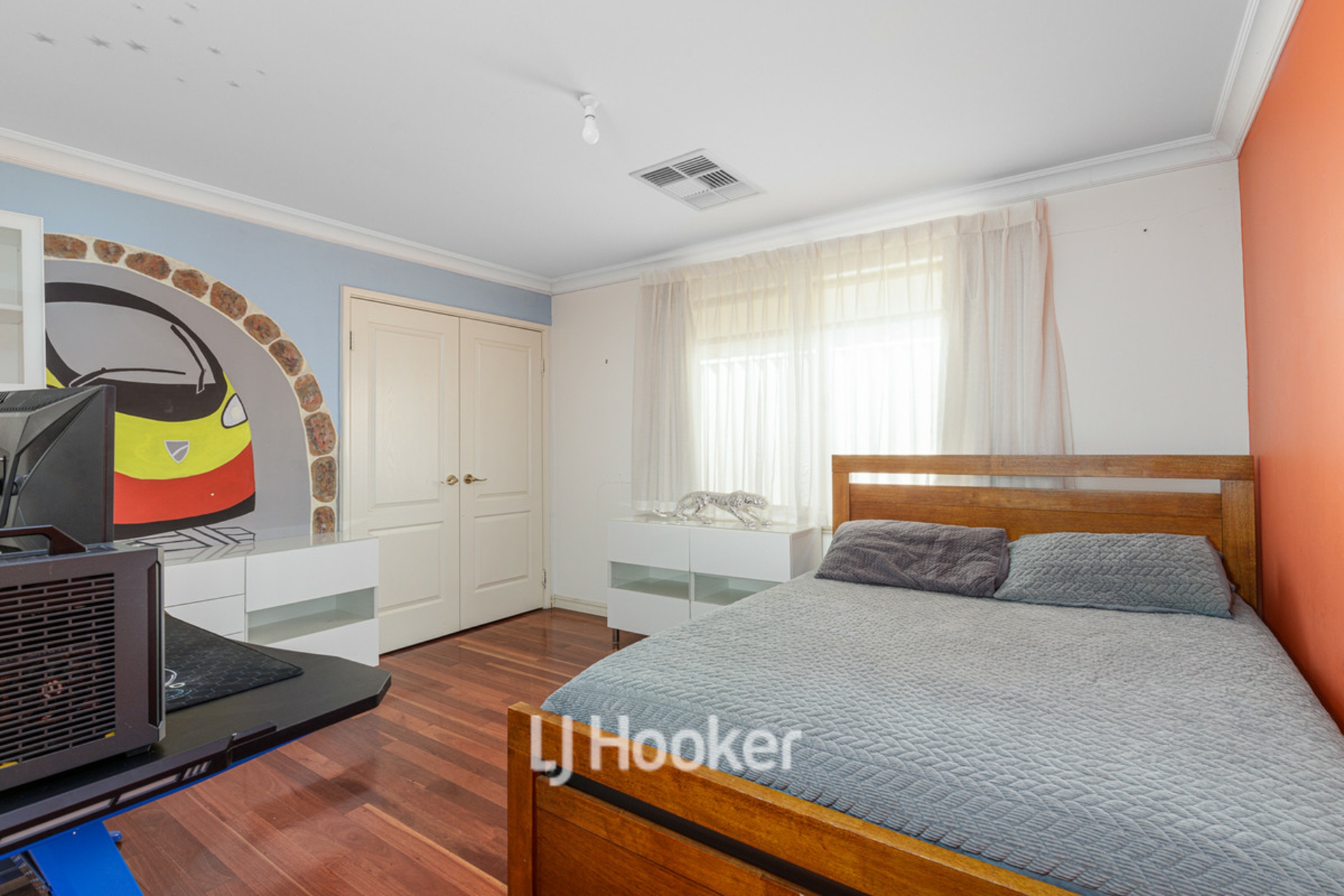8 Cadell View, MILLBRIDGE