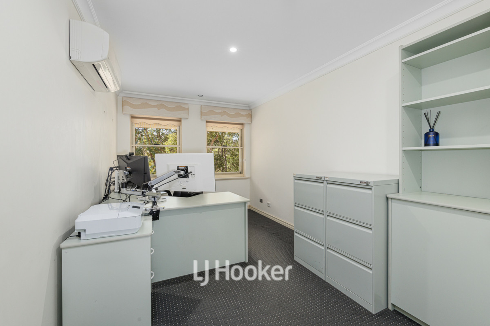 8 Cadell View, MILLBRIDGE