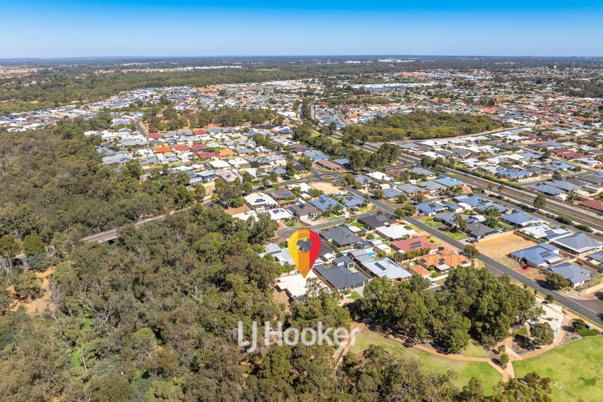 8 Cadell View, MILLBRIDGE