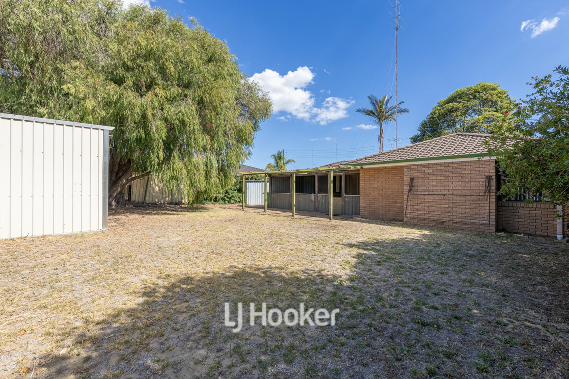 11 Young Close, Carey Park