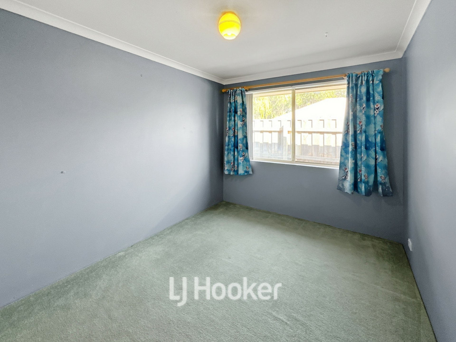 4 Country Road, BOVELL