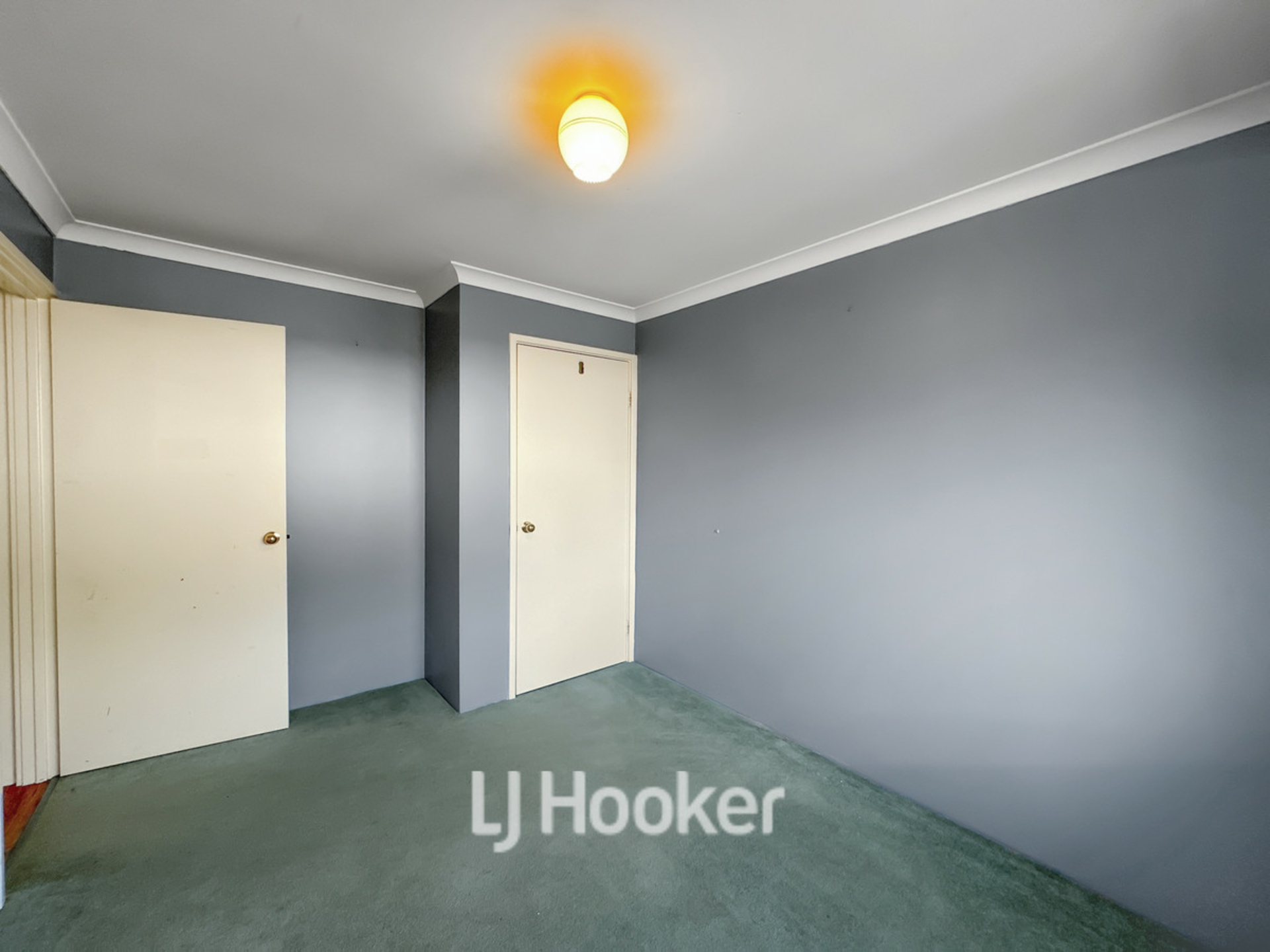 4 Country Road, BOVELL