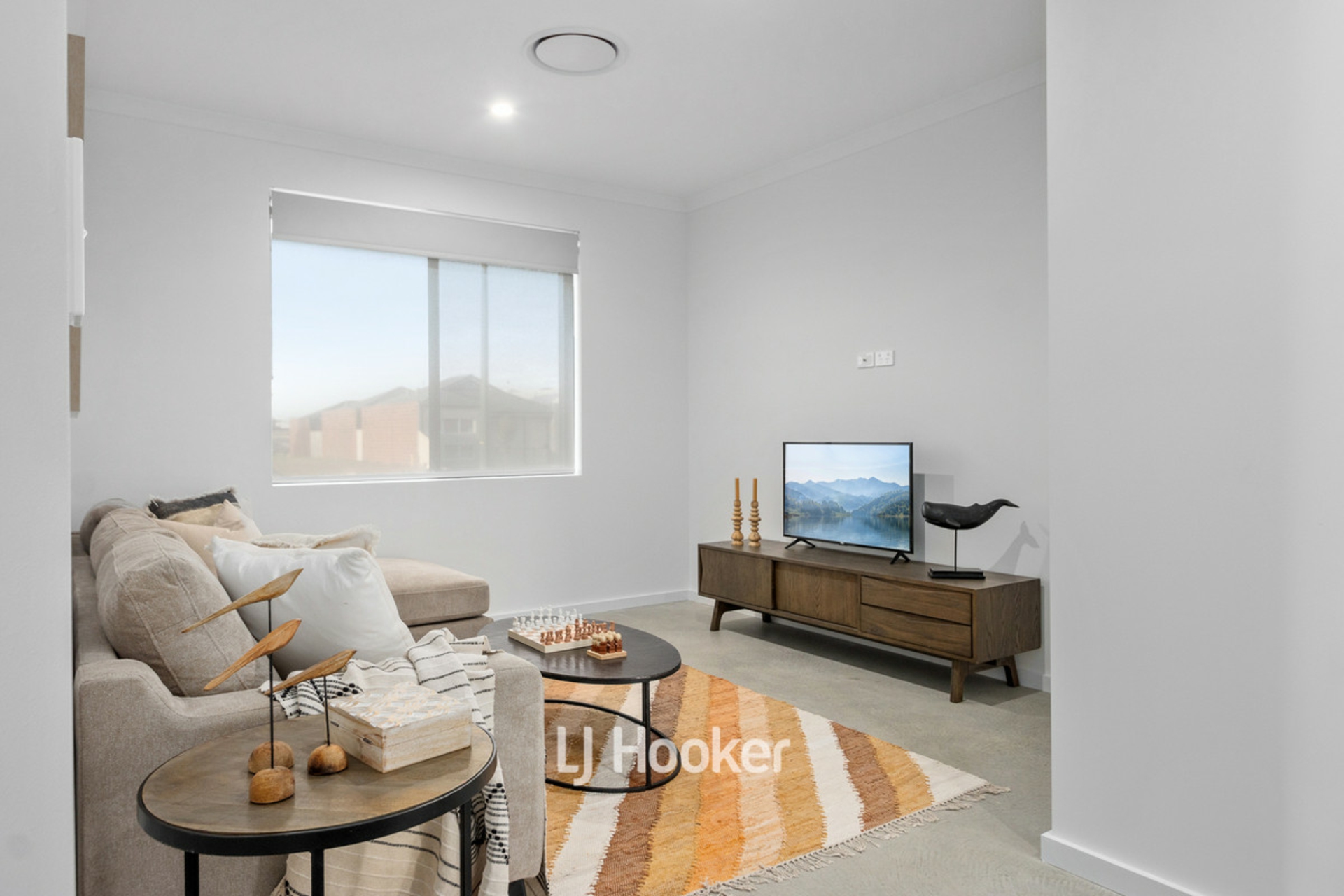 90 Grand Entrance, AUSTRALIND