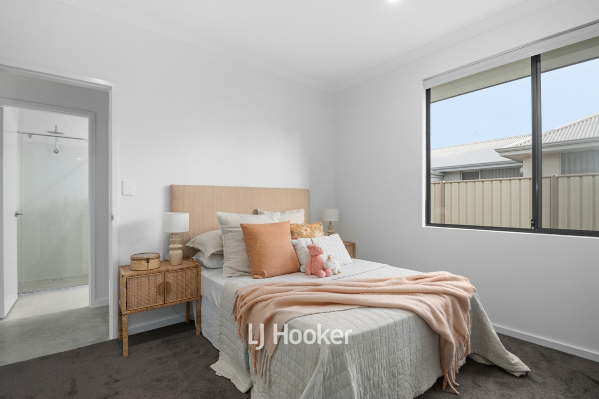 90 Grand Entrance, AUSTRALIND