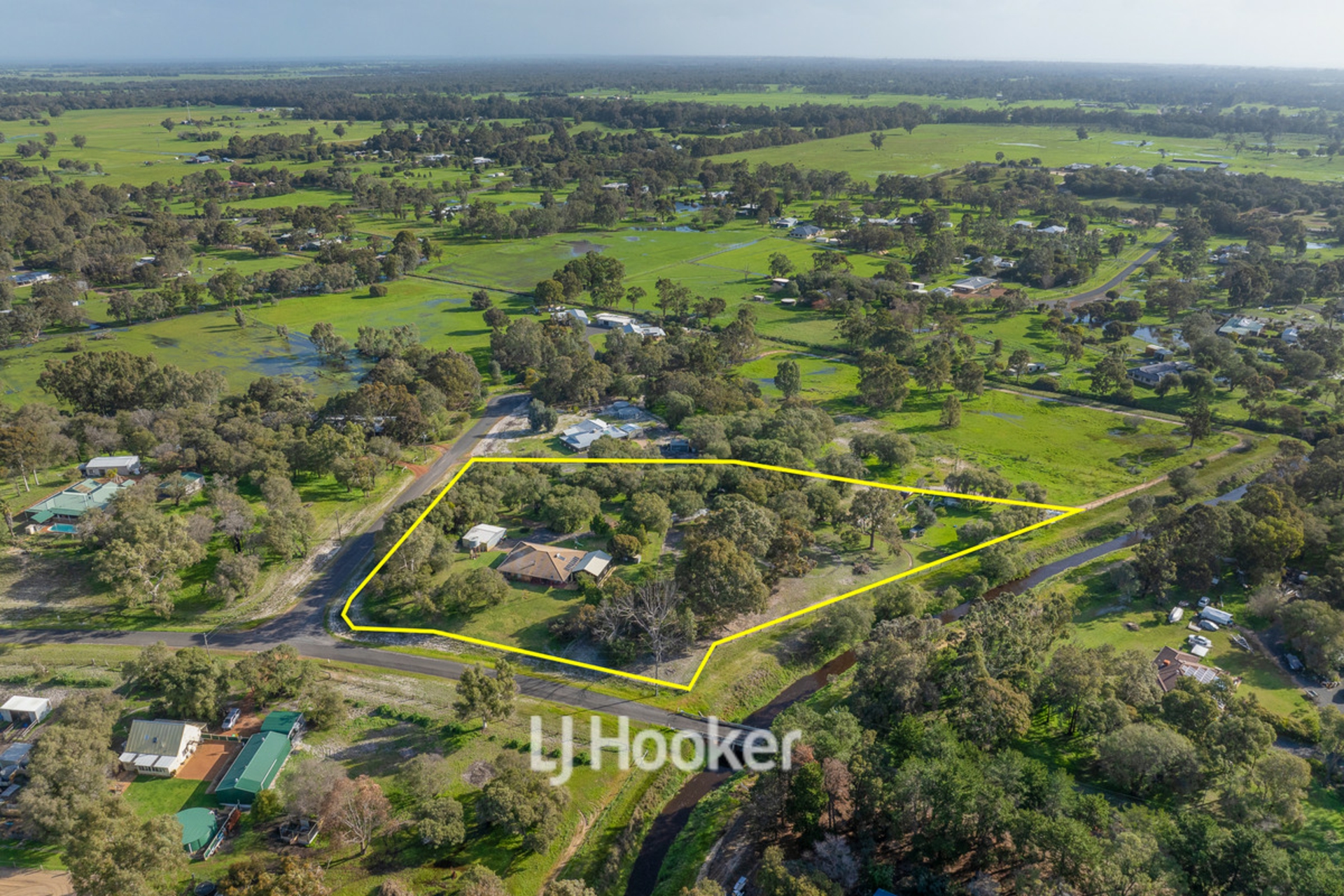 6 O'Neil Grove Dardanup West WA House for Sale LJ Hooker