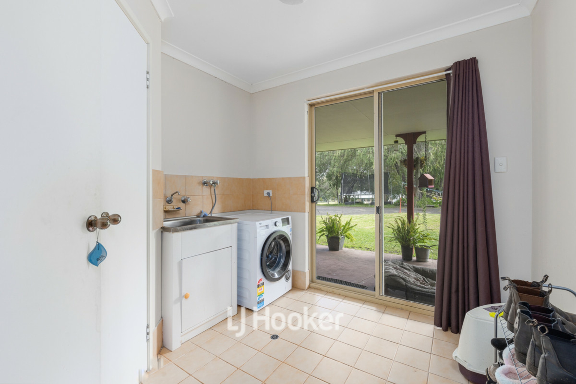 6 O'Neil Grove Dardanup West WA House for Sale LJ Hooker