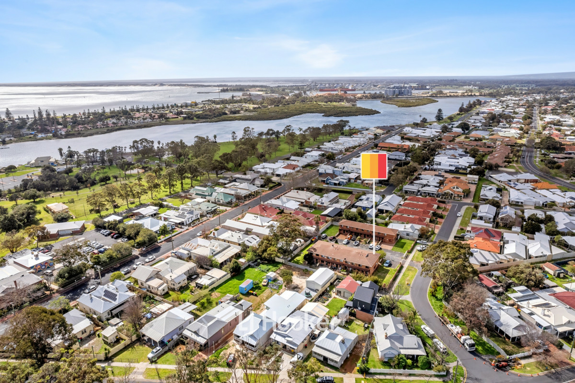 10/4 Braund Street, Bunbury
