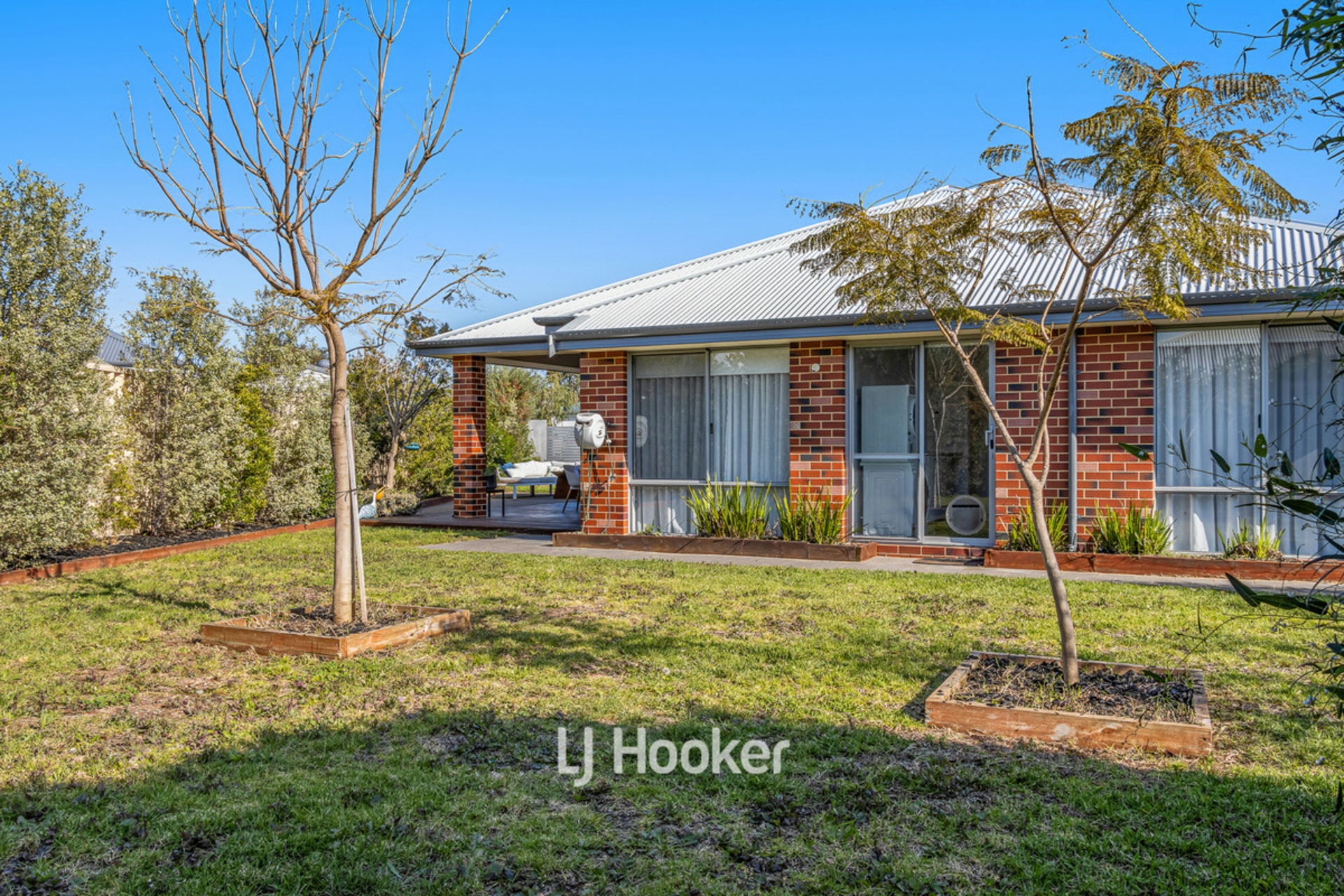 3 Glenelg Drive, MILLBRIDGE