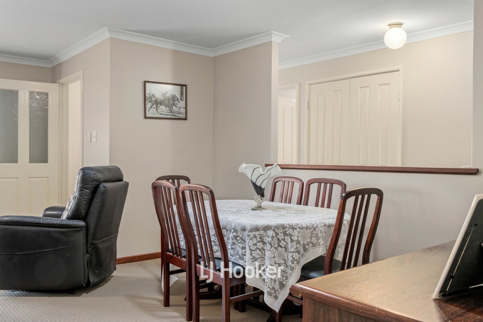 4 Dermer Place, USHER