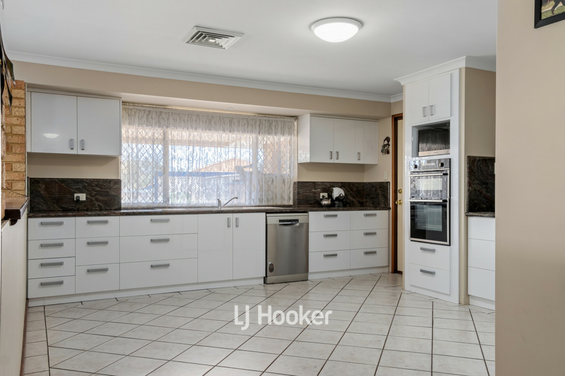 4 Dermer Place, USHER