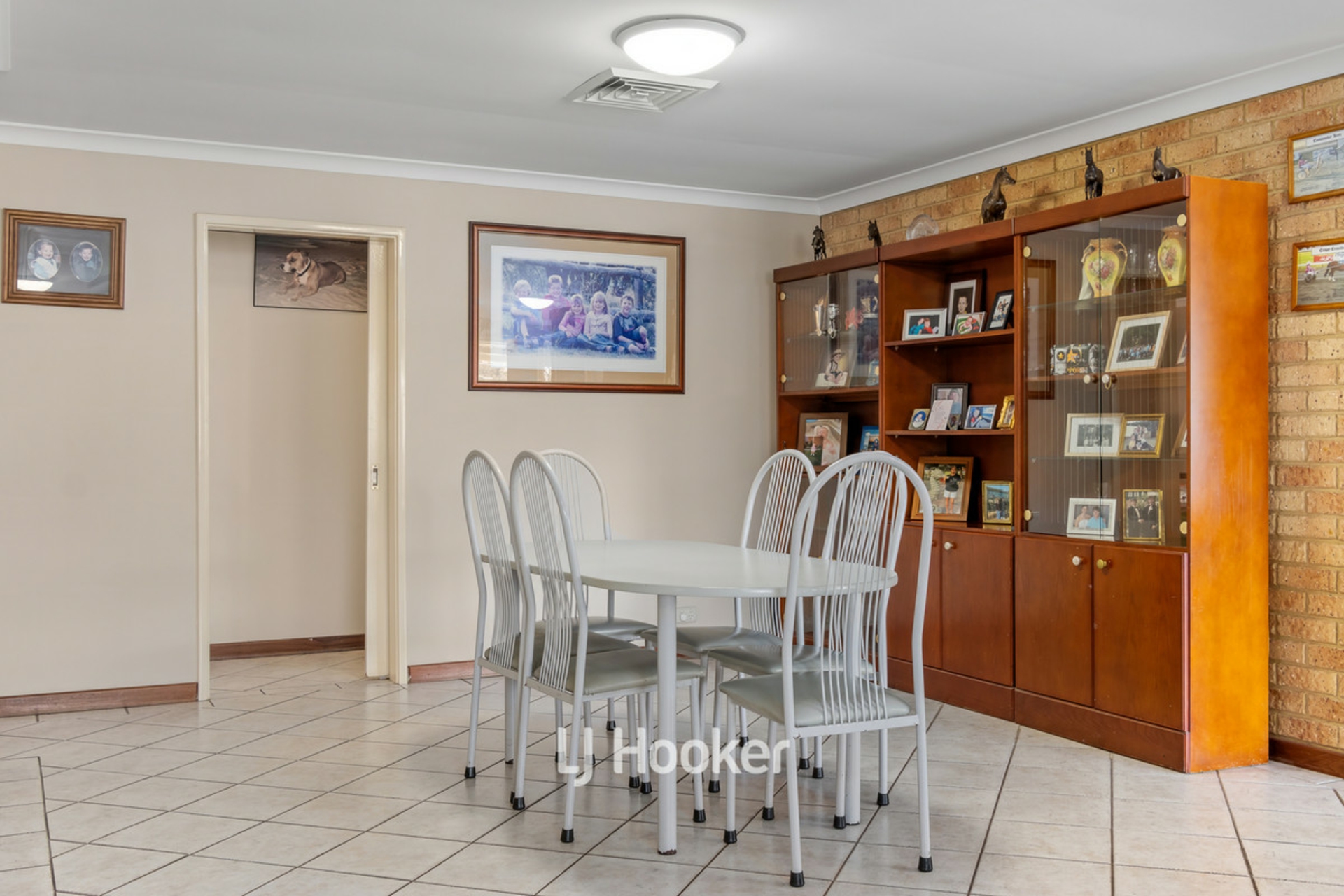4 Dermer Place, USHER