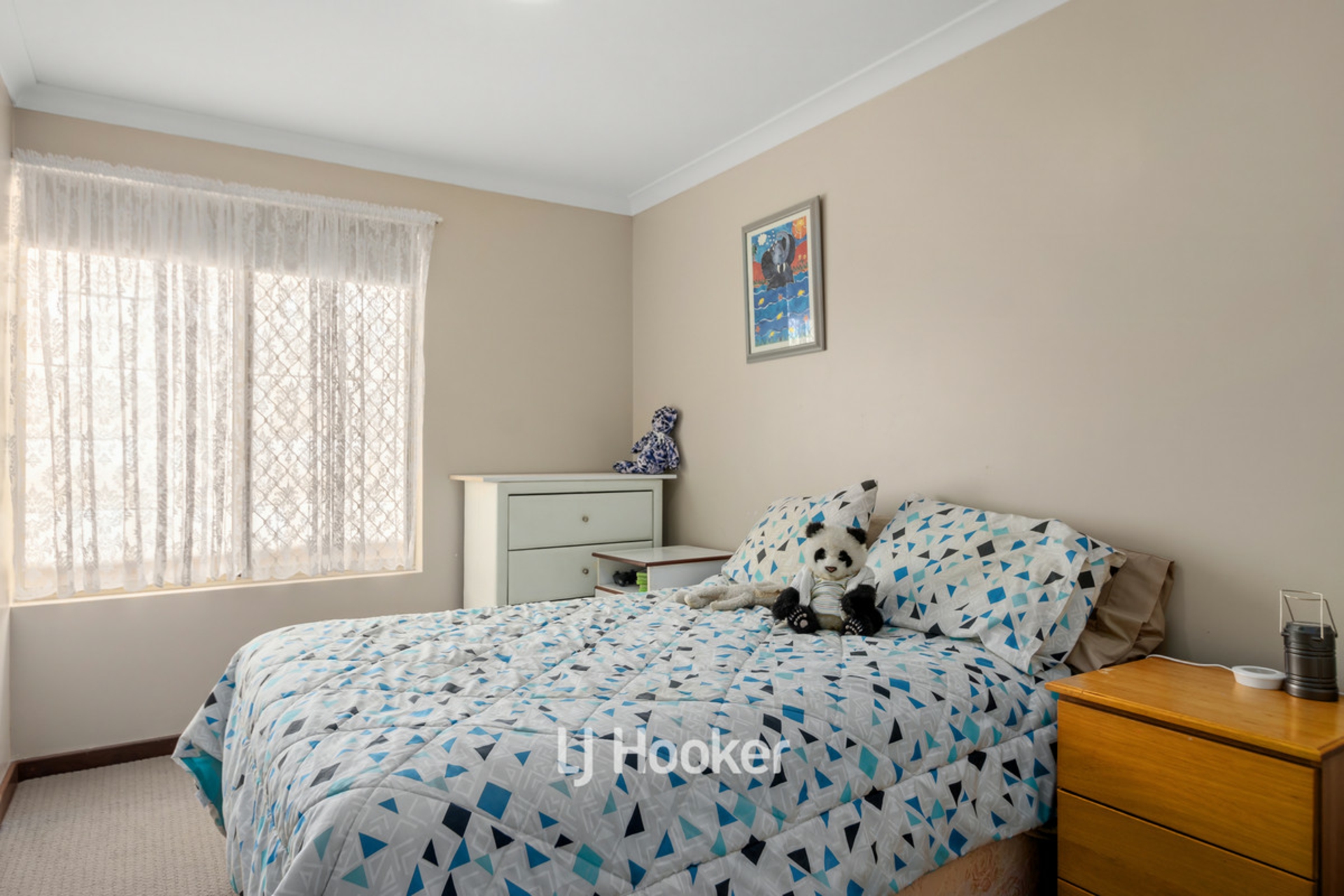 4 Dermer Place, USHER
