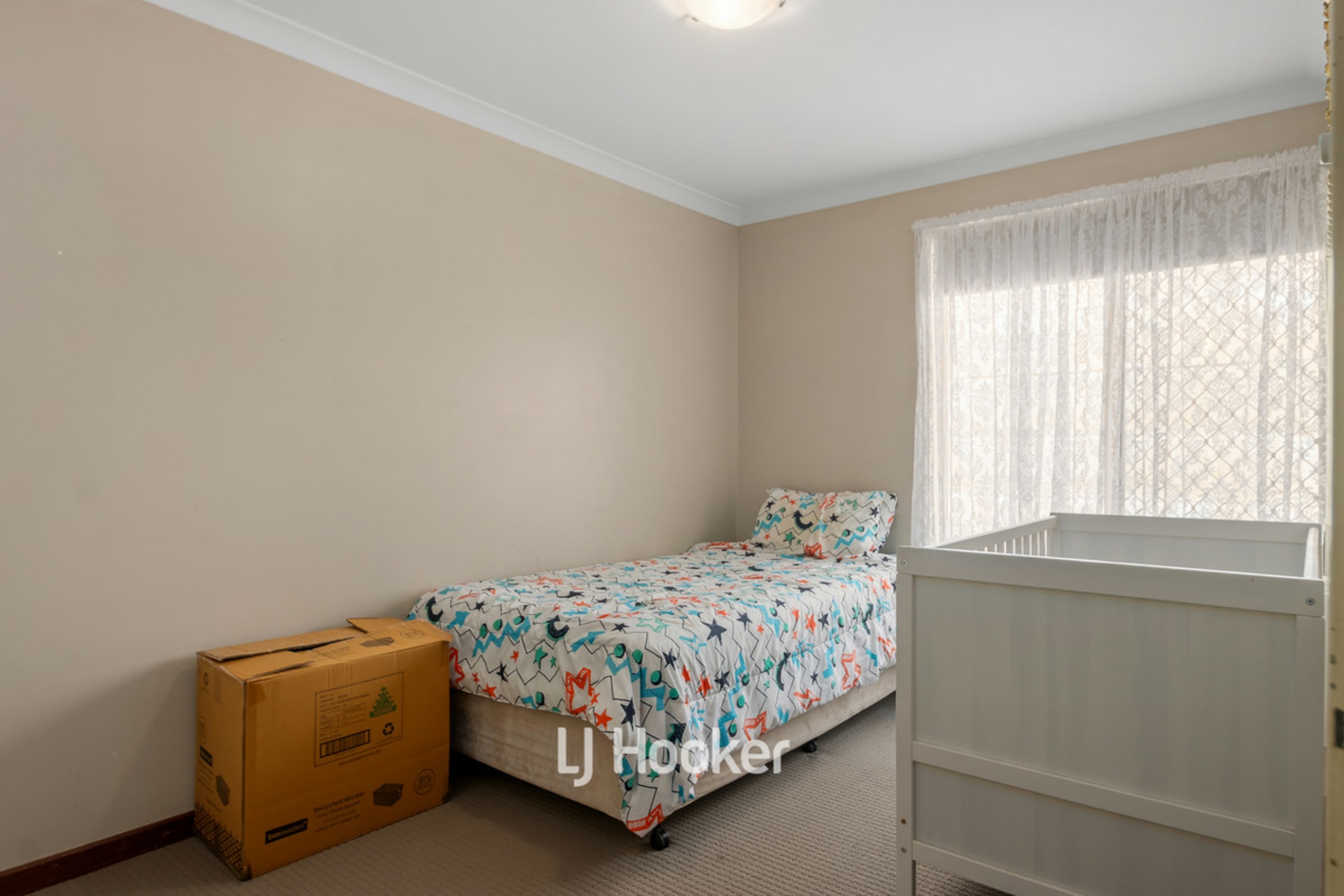 4 Dermer Place, USHER