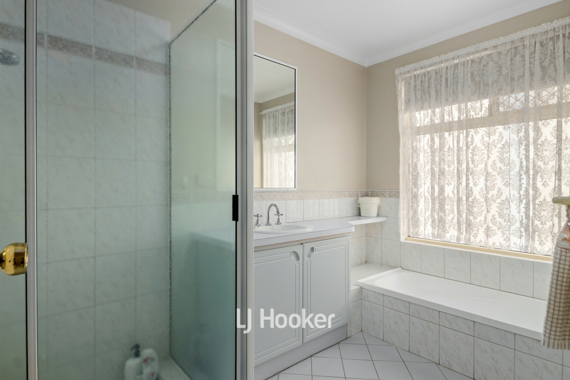 4 Dermer Place, USHER