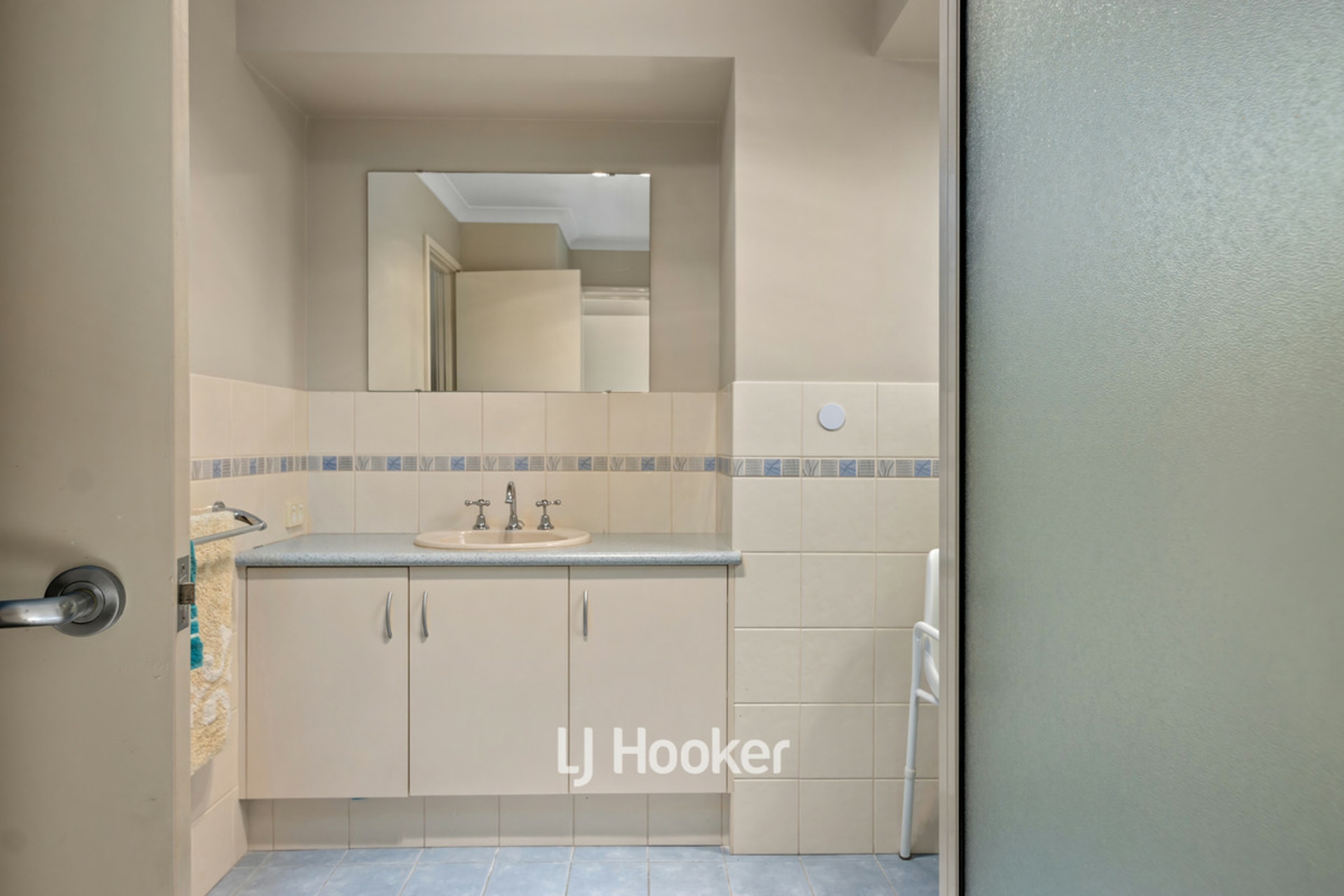 4 Dermer Place, USHER
