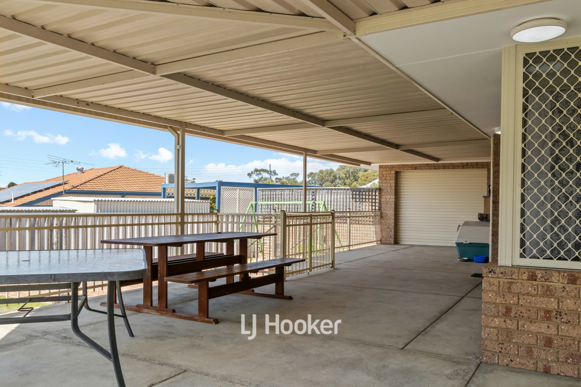 4 Dermer Place, USHER