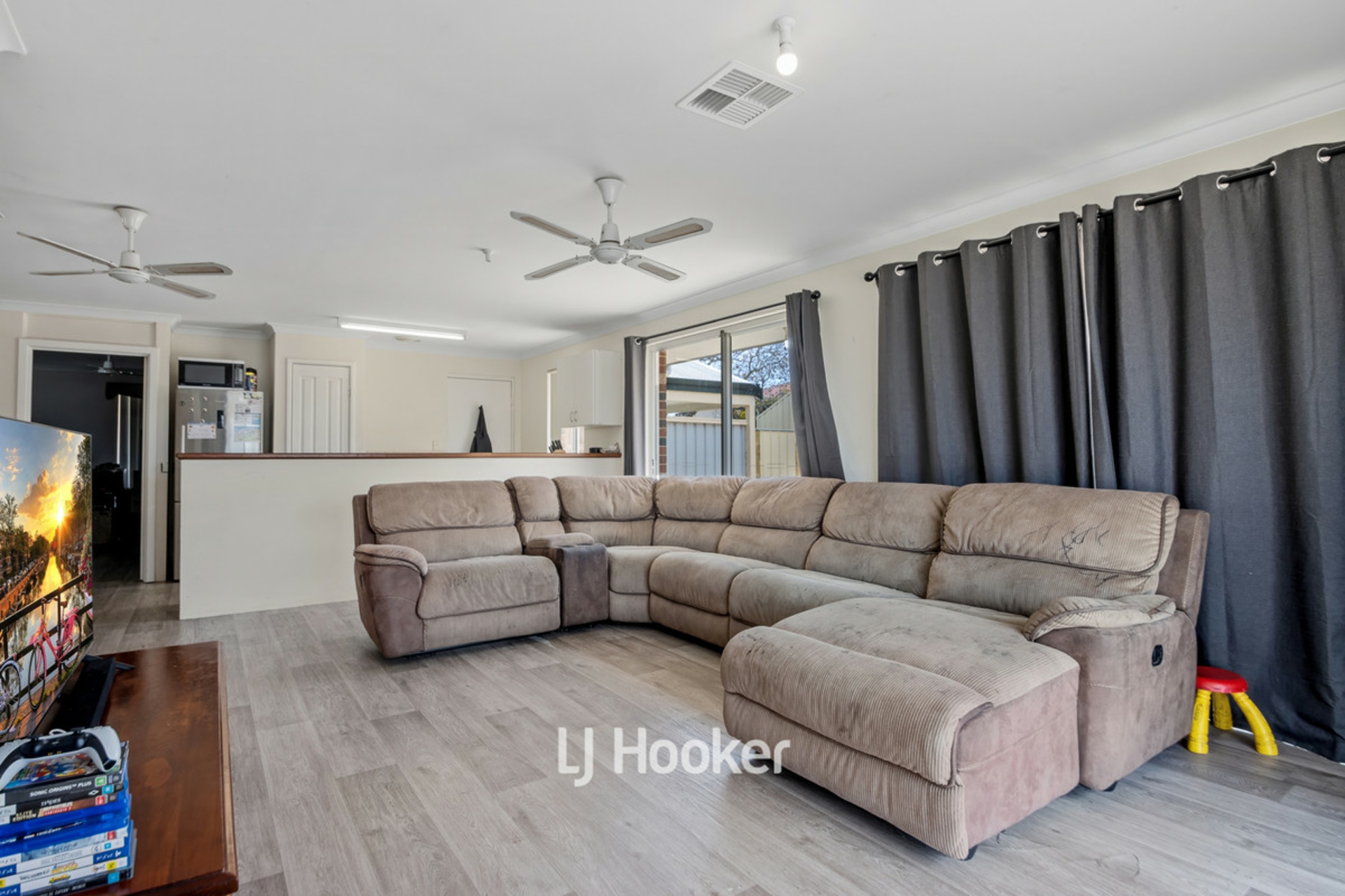 7 Sindhi Close, EATON