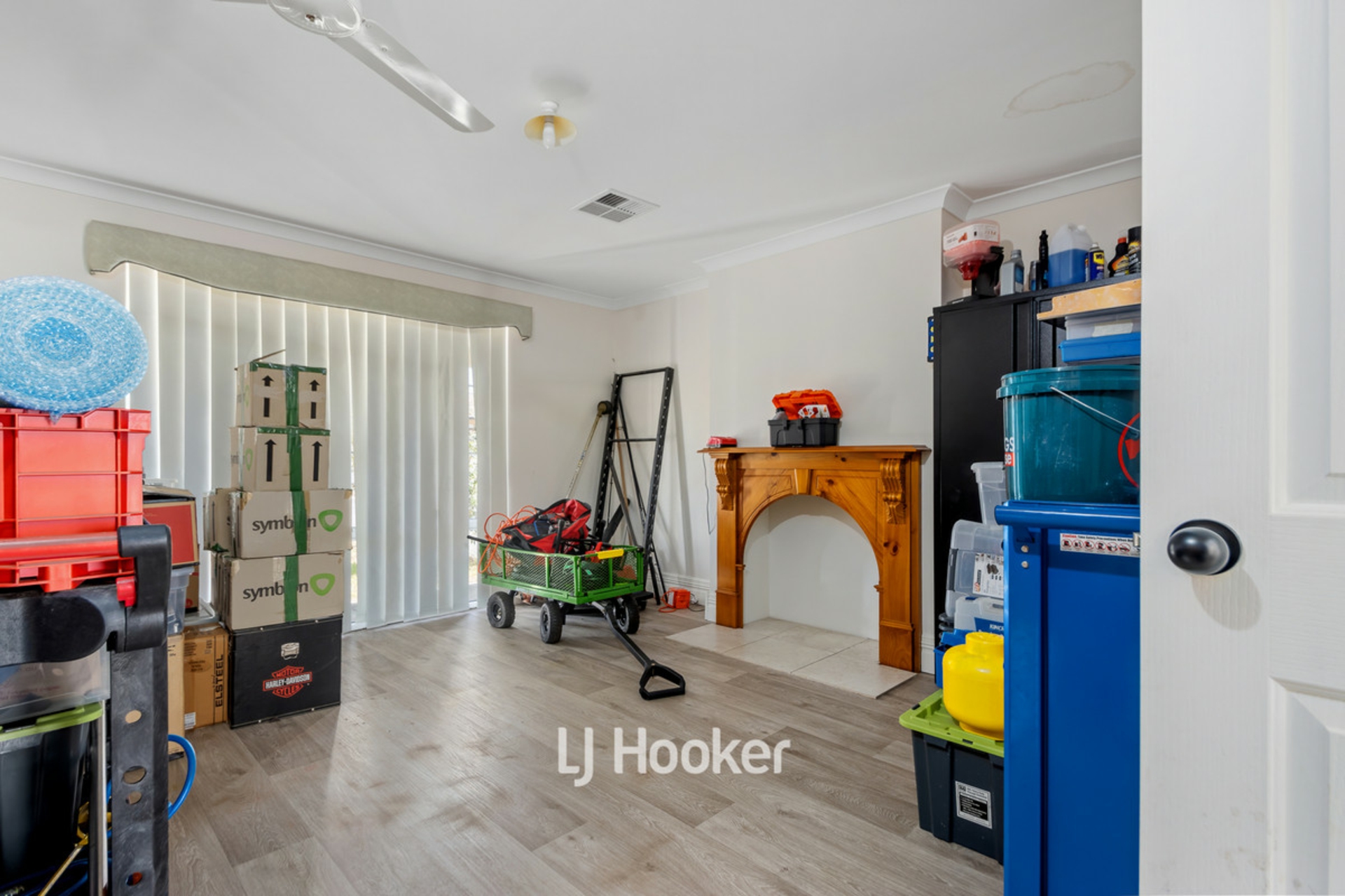 7 Sindhi Close, EATON