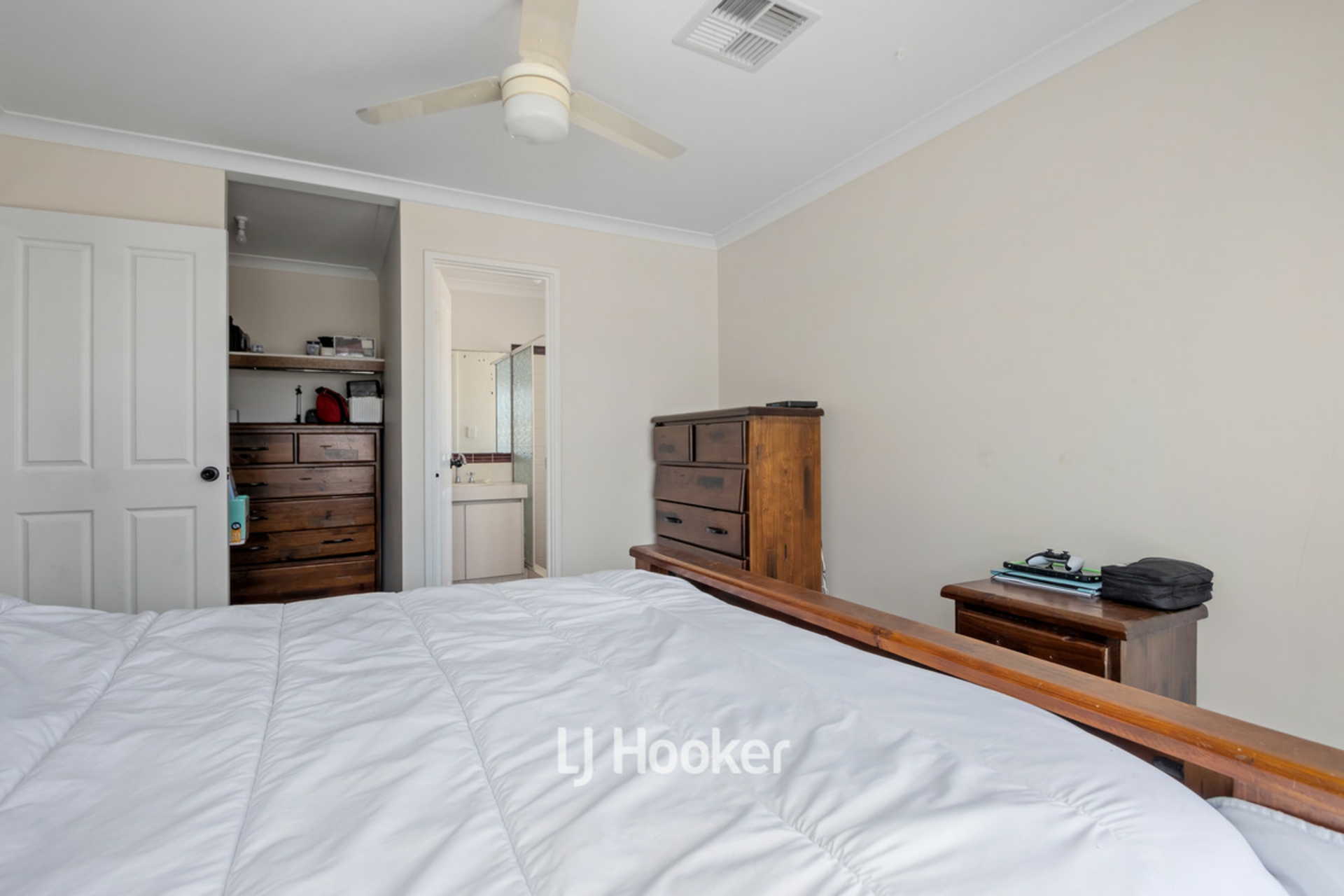 7 Sindhi Close, EATON