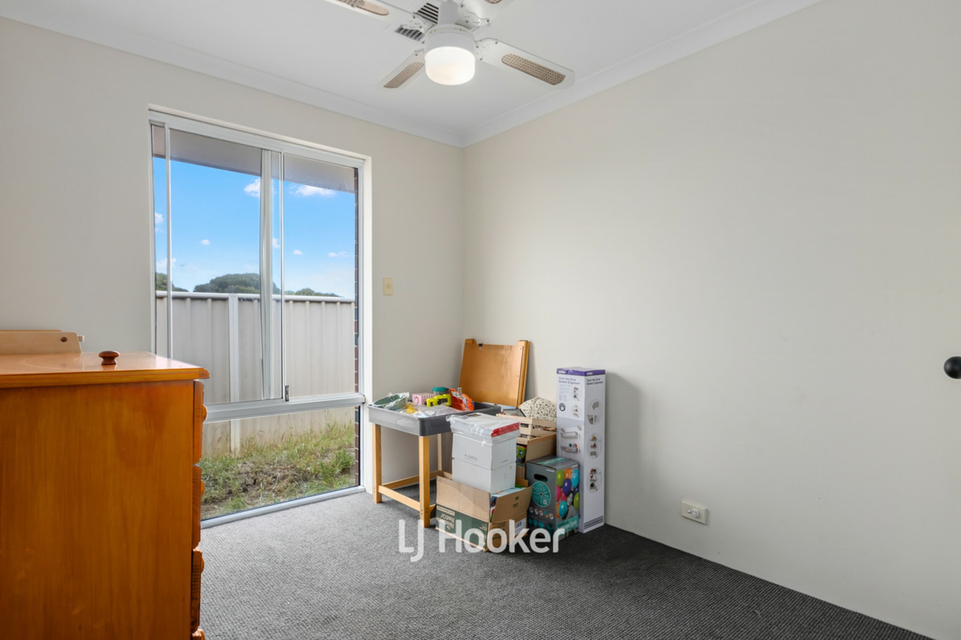 7 Sindhi Close, EATON