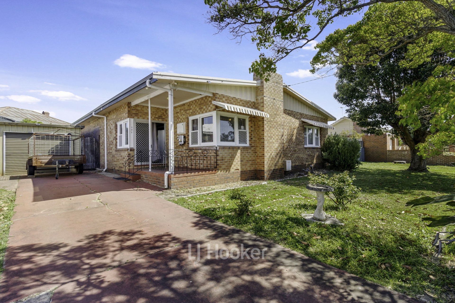 171 Clarke Street East, CAREY PARK