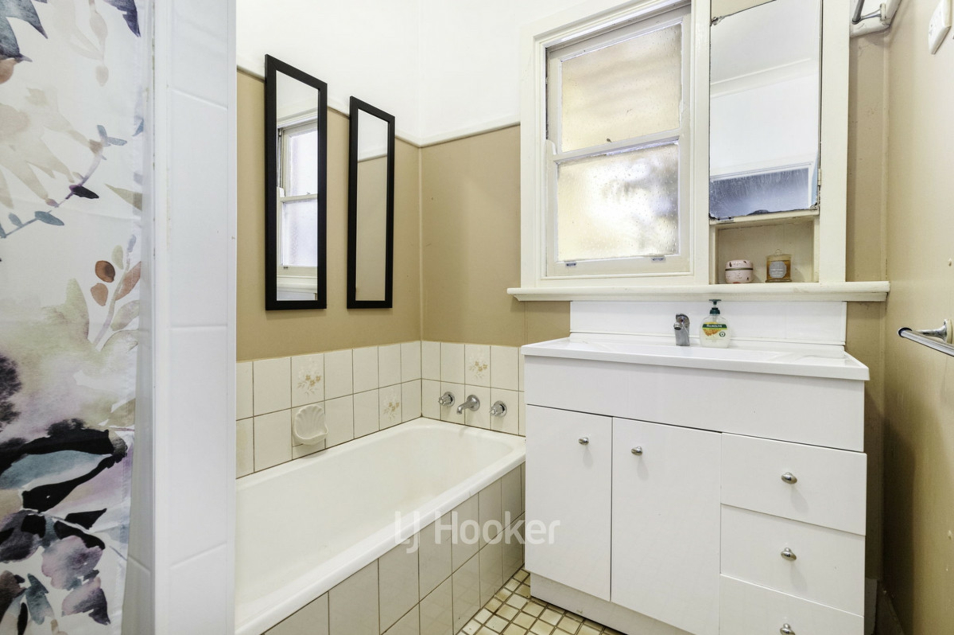 171 Clarke Street East, CAREY PARK