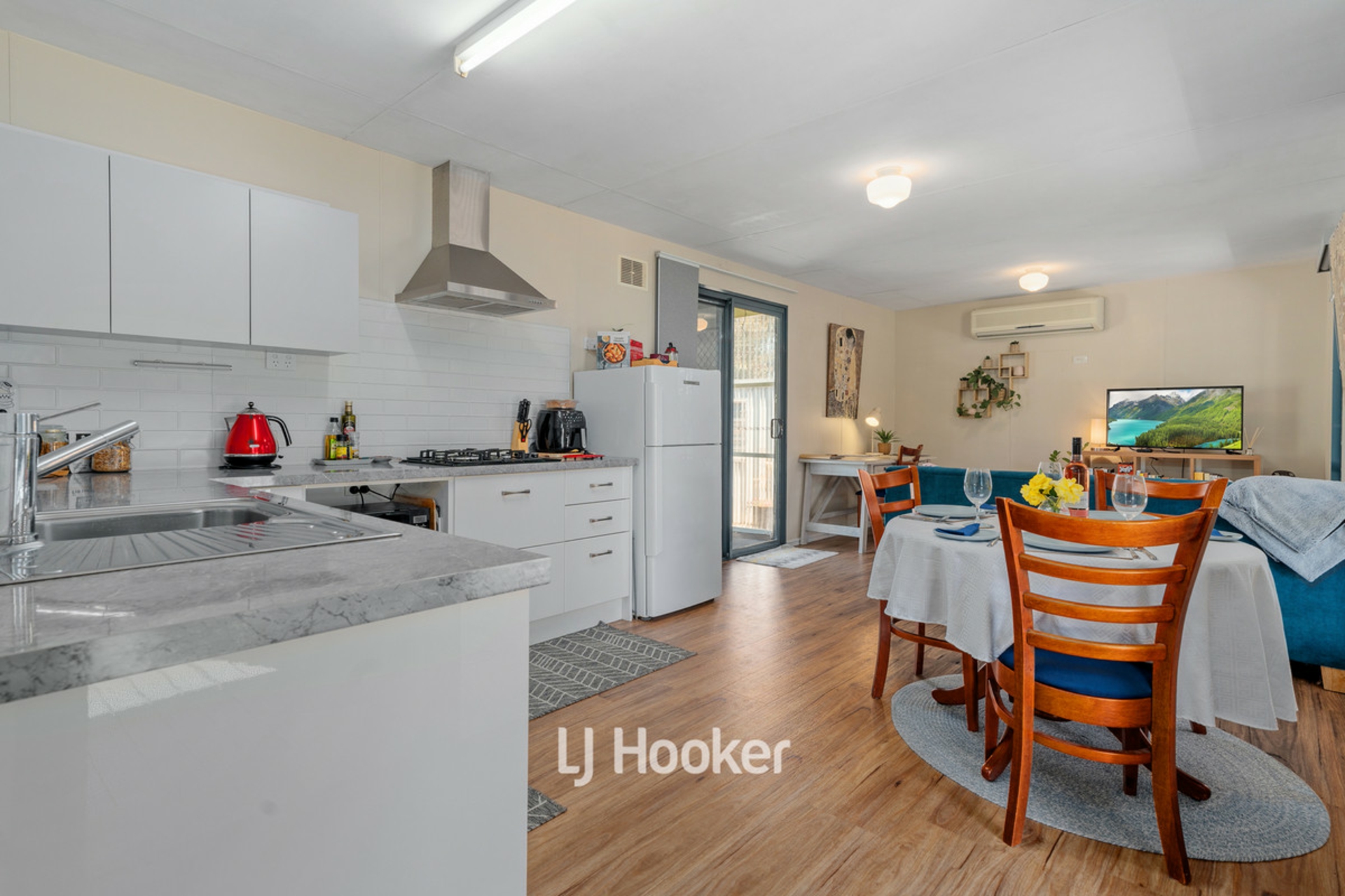 5 Kasten Road Brunswick WA House for Sale LJ Hooker