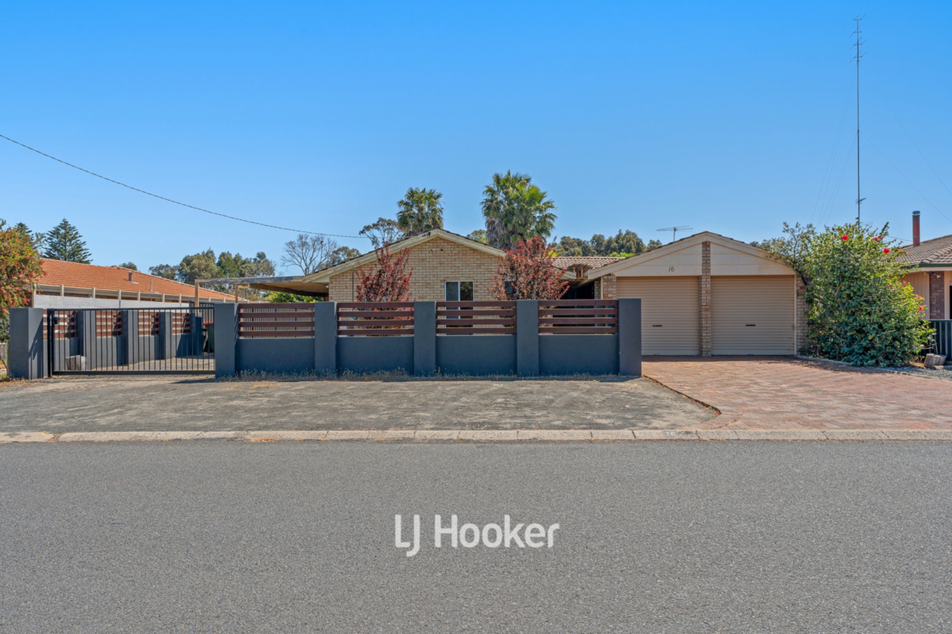 16 Julia Drive, SOUTH BUNBURY