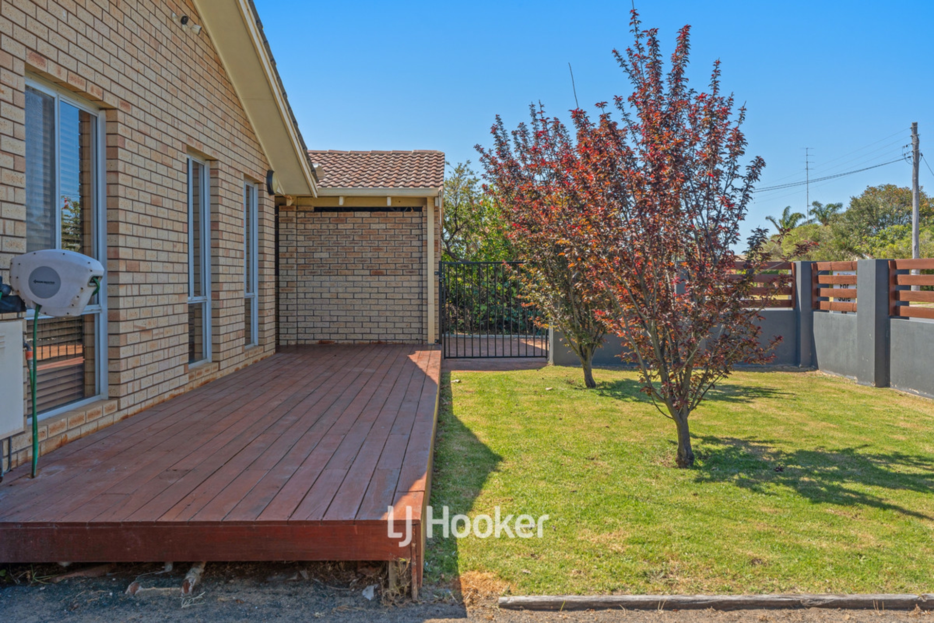 16 Julia Drive, SOUTH BUNBURY