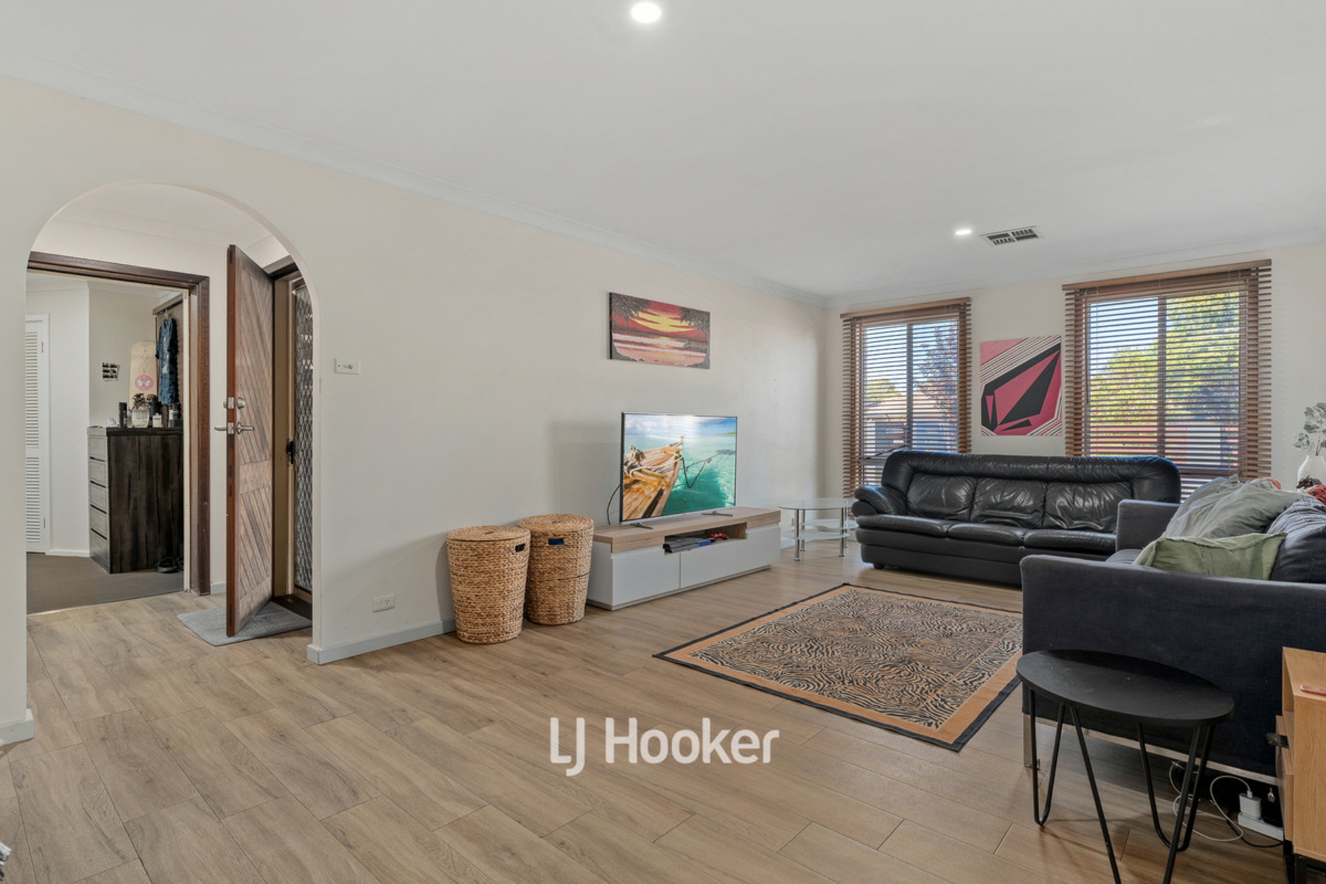 16 Julia Drive, SOUTH BUNBURY