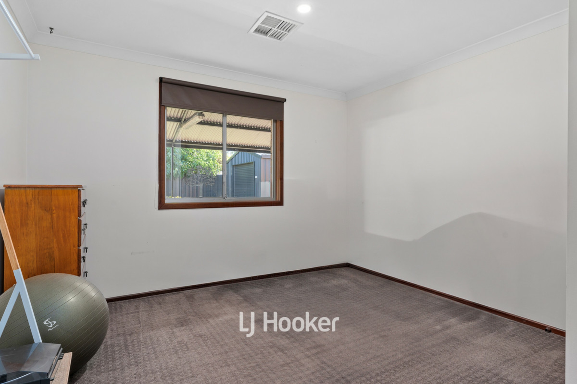 16 Julia Drive, SOUTH BUNBURY