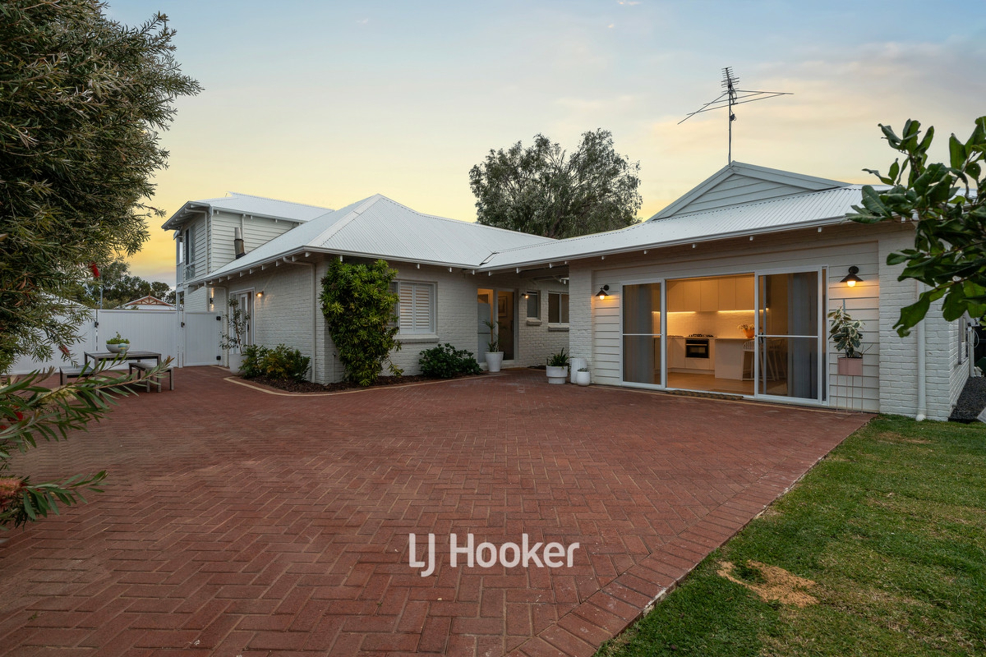 30 Amberley Loop, DUNSBOROUGH