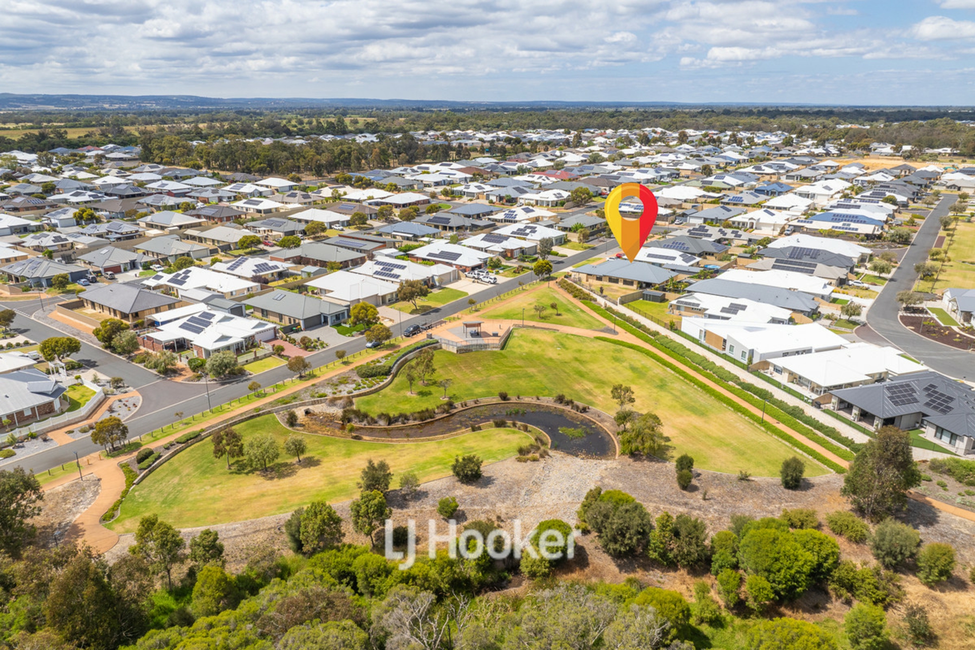 76 Hazelgrove Crecent, MILLBRIDGE