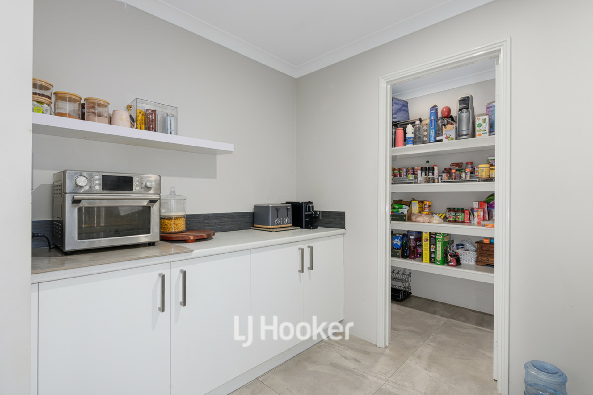 76 Hazelgrove Crecent, MILLBRIDGE