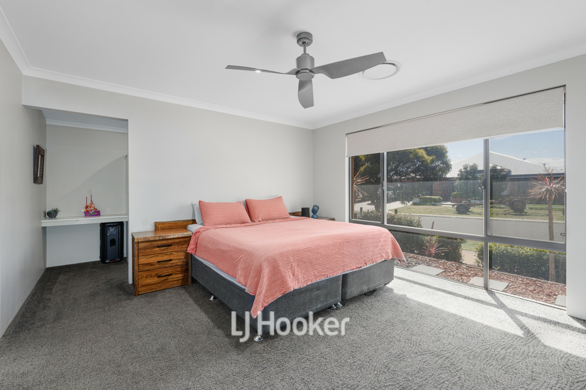 76 Hazelgrove Crecent, MILLBRIDGE