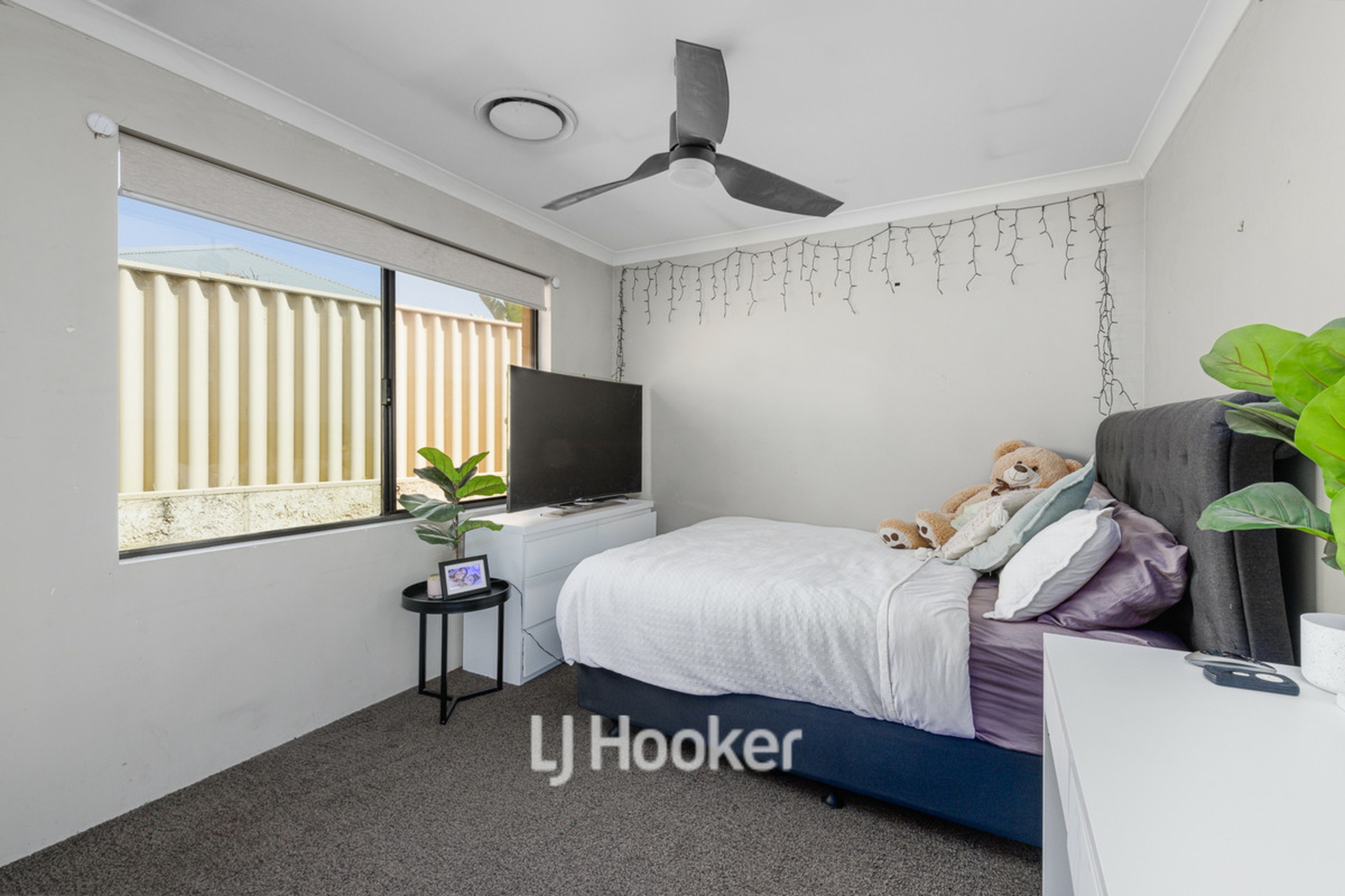 76 Hazelgrove Crecent, MILLBRIDGE