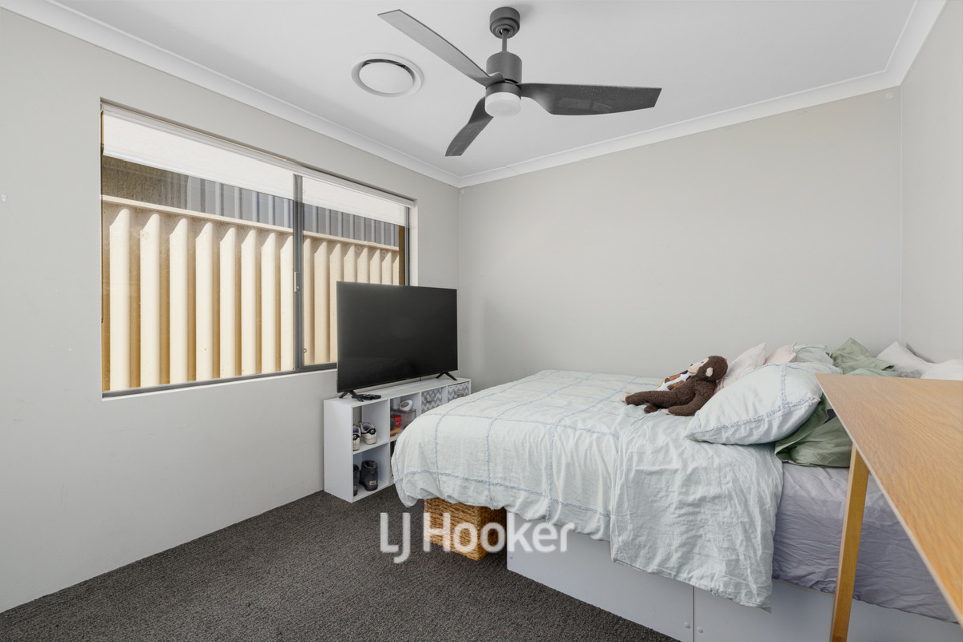 76 Hazelgrove Crecent, MILLBRIDGE
