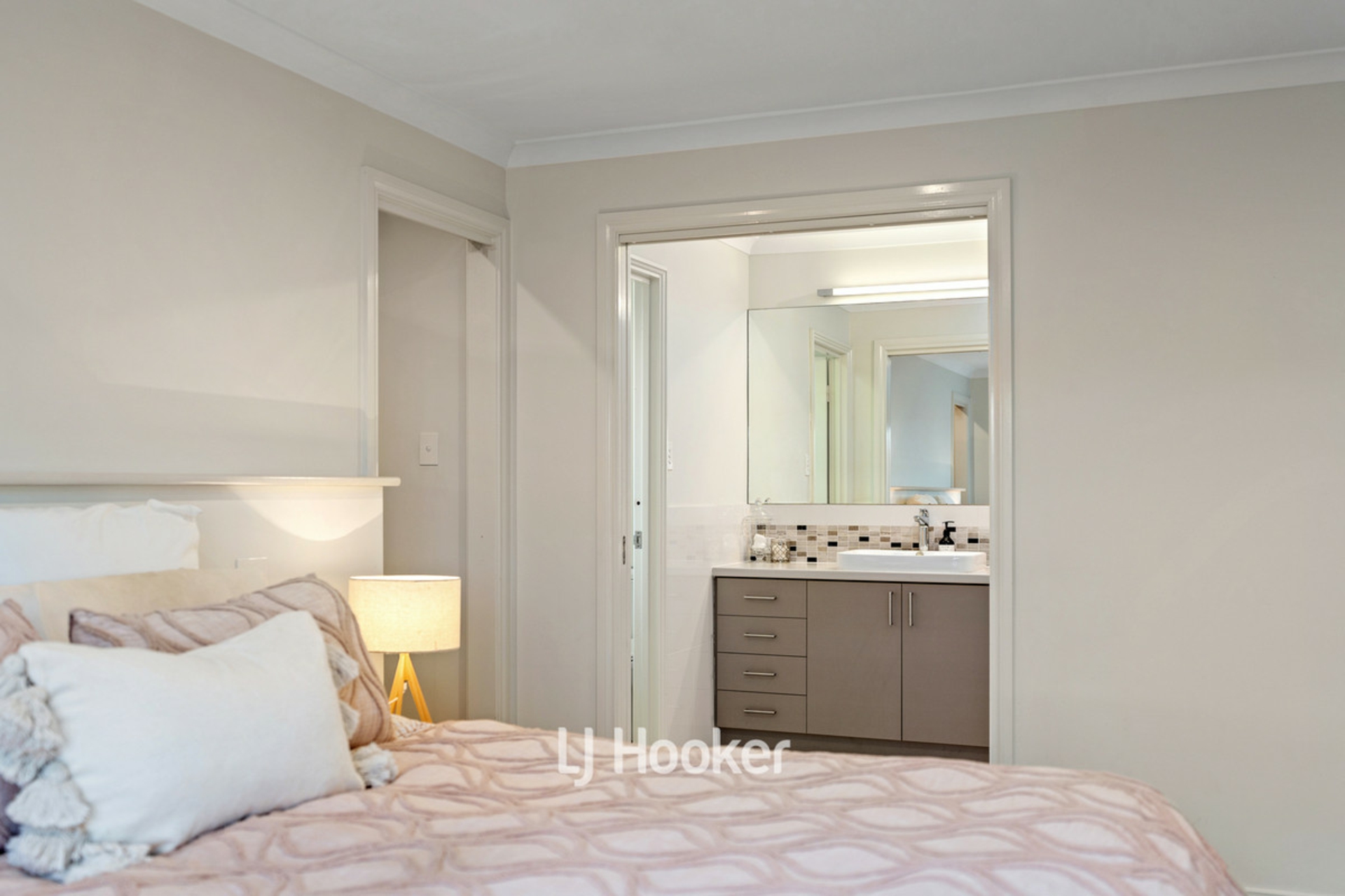 1 Wagtail Way, COLLIE