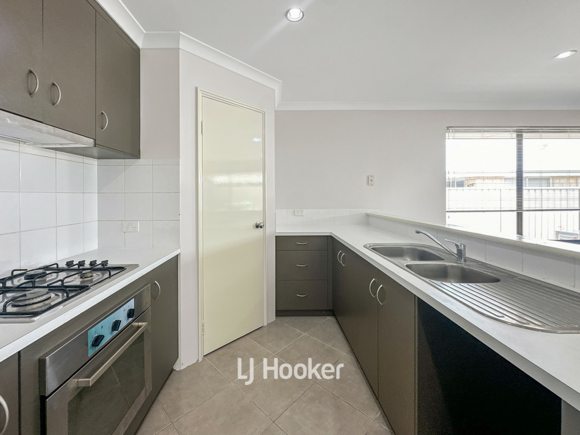2/3 Wilson Street, CAREY PARK